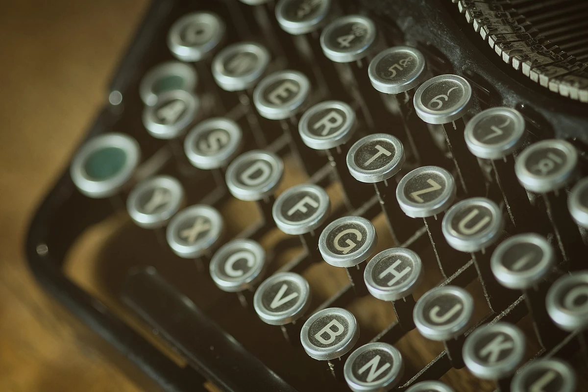 Przyszłość copywritingu w dobie AI: co zmieni się dla copywriterów? Przyszłość copywritingu w dobie AI: co zmieni się dla copywriterów?
